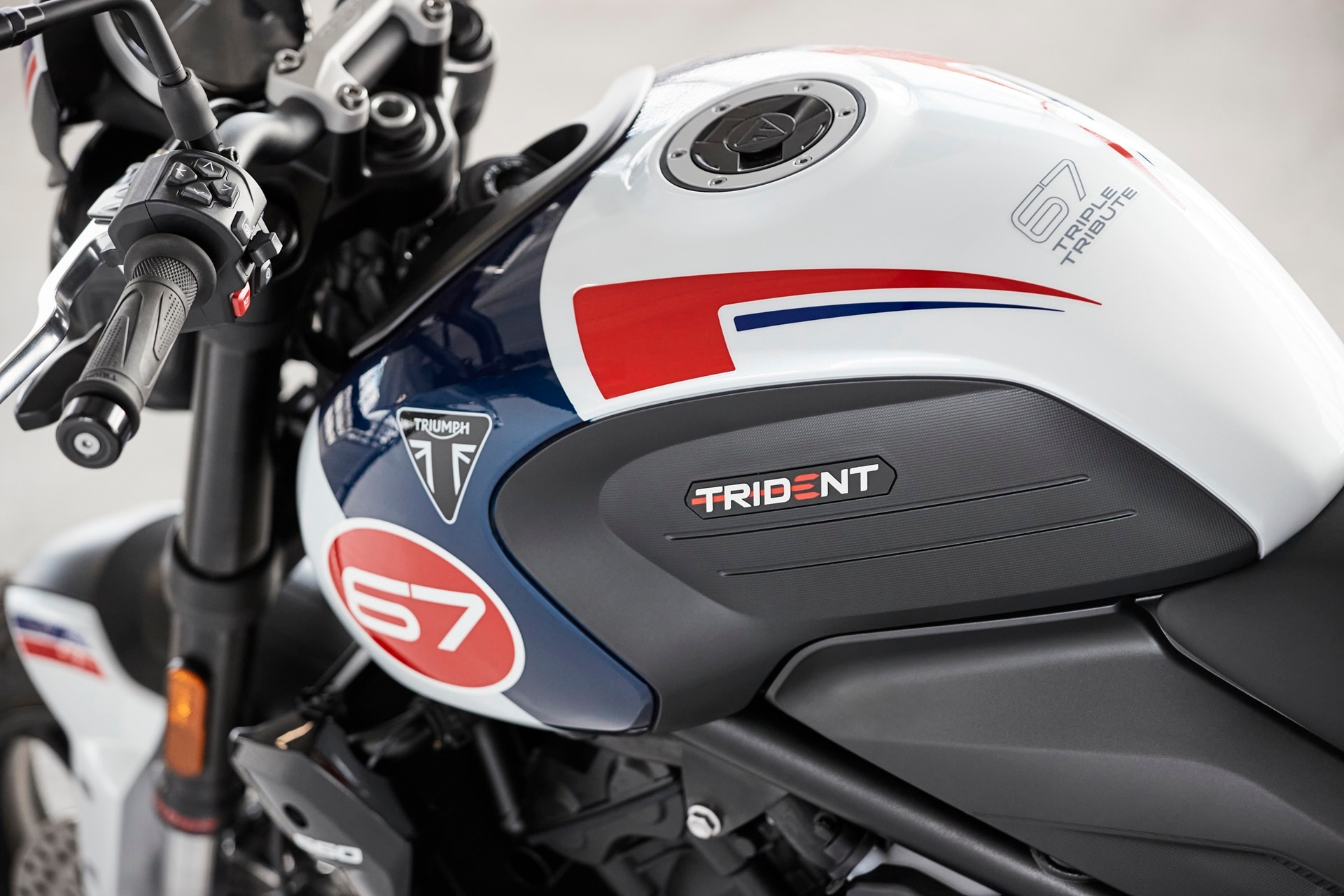 Nova Moto Naked Da Triumph Chega Ao Brasil Em Agosto Mobilidade