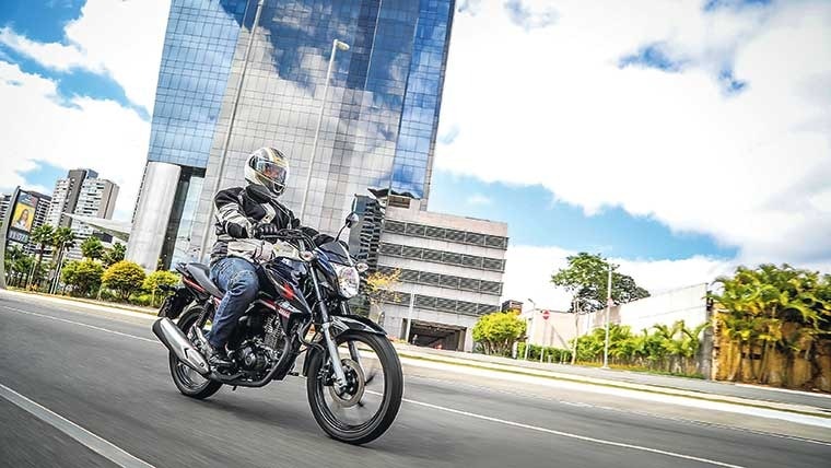 Corrida de moto: um guia para um motociclista