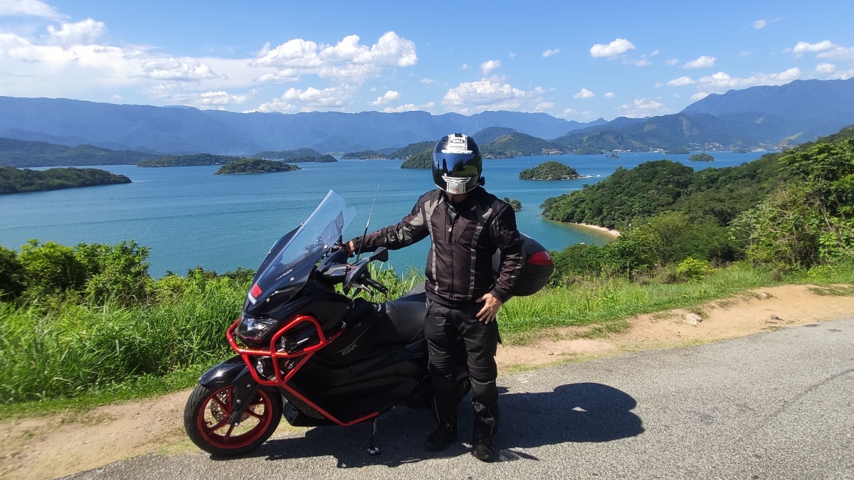 Primeira viagem de moto do Brasil é inspiração para nova suíte do