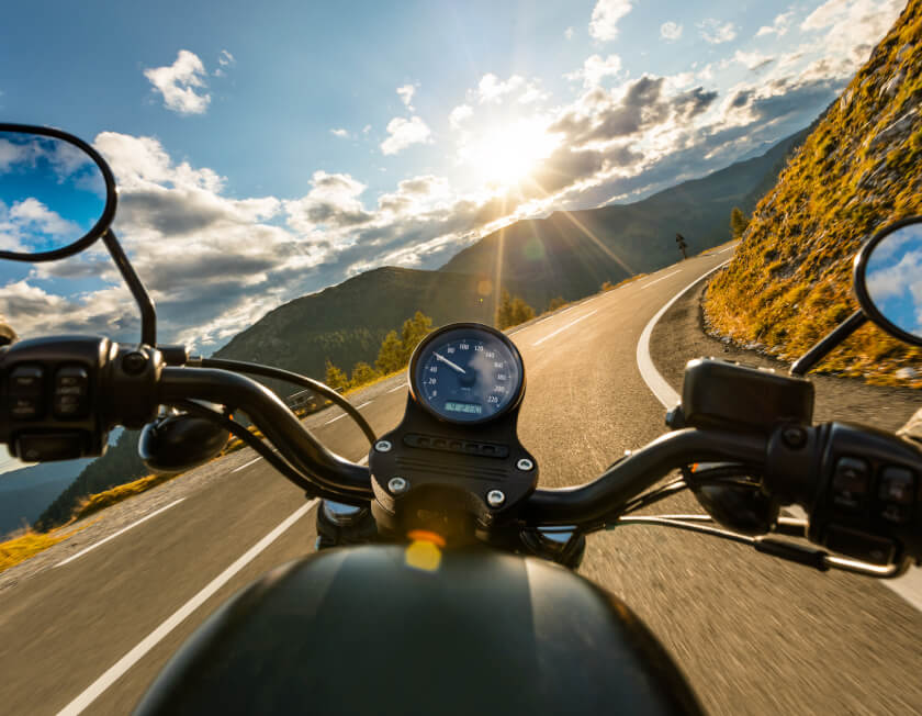 Andar de moto na estrada exige atenção; confira dicas, Mobilidade Estadão