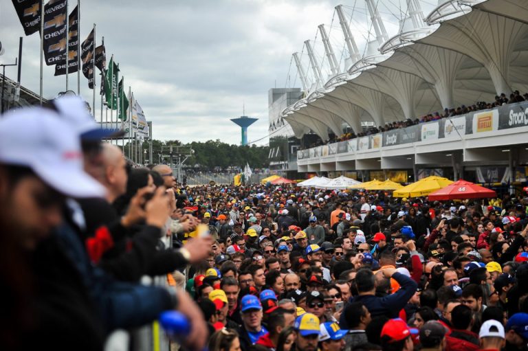 Stock Car. Foto Duda Bairros