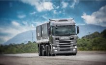 Scania a gás P 280 6x4 mira setor canavieiro; veja o preço - Estradão