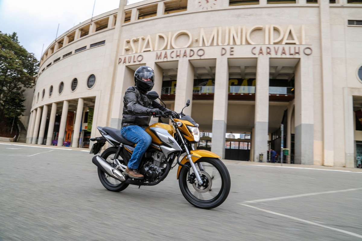 Honda CG 160 Fan: teste da moto mais vendida do Brasil