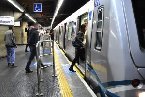Bilheterias de 16 estações do metrô fecharão mais cedo a partir de