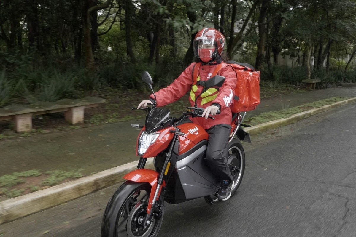 Voltz cria versão para delivery de sua moto elétrica EVS - 18/04/2021 - UOL  Carros