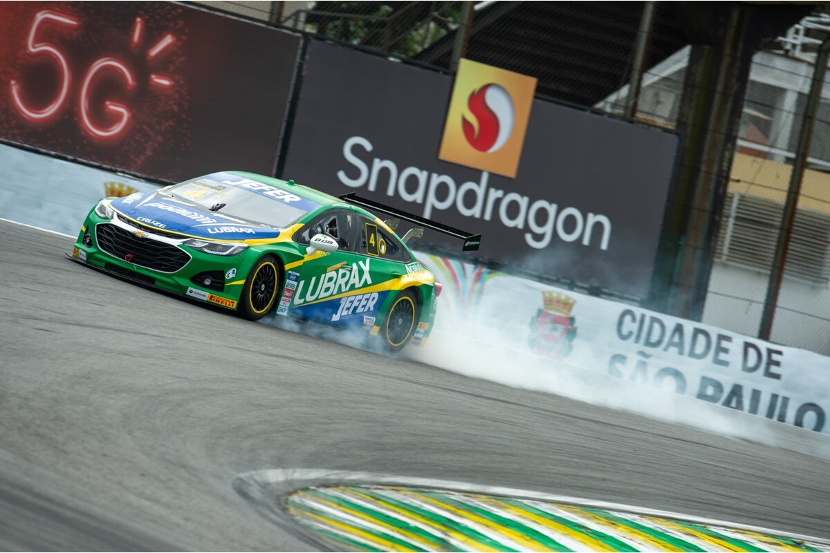 Conheça a gasolina da Stock Car, Mobilidade Estadão