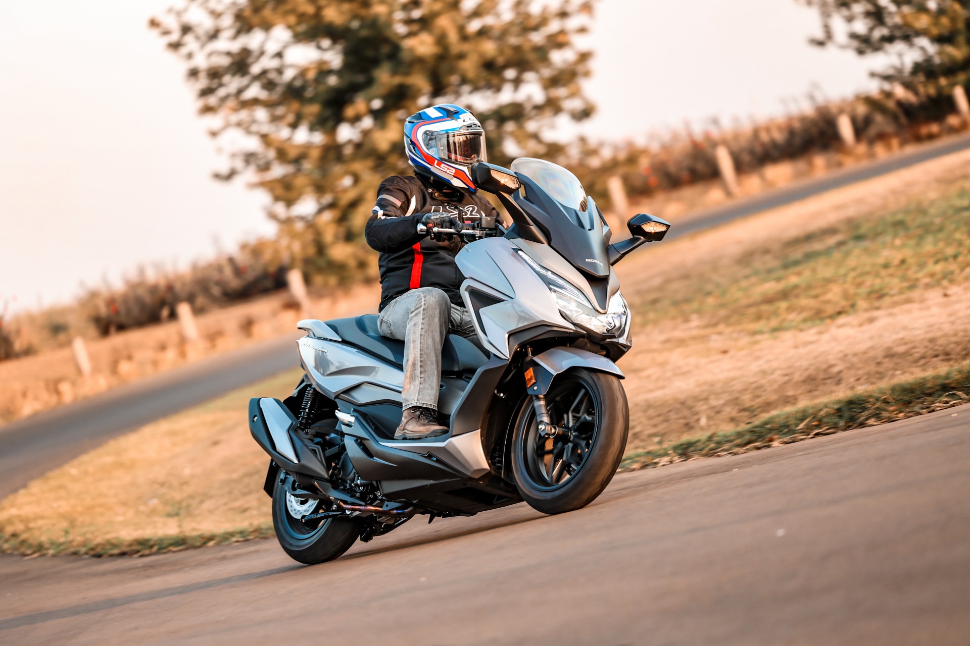 Honda Forza 350: scooter com muque