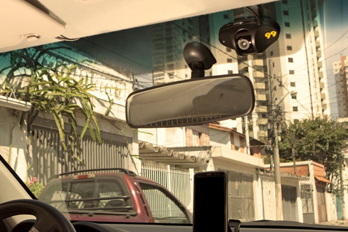 99 oferece viagens com carros elétricos em Curitiba