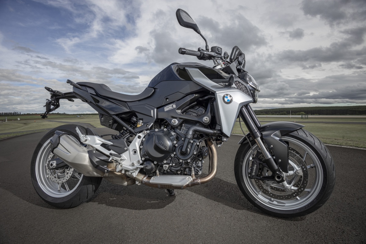 Avaliação: nova BMW F 900R | Mobilidade Estadão | Acima de 600 ...