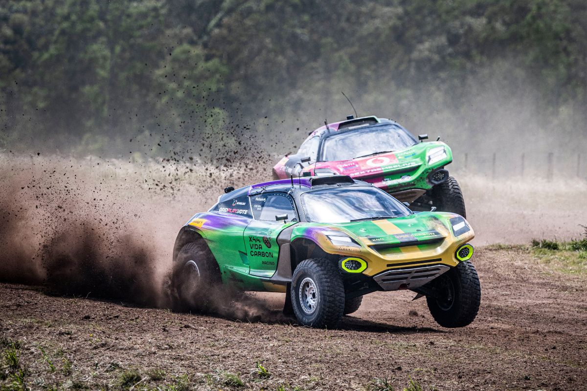 Tudo sobre CARRO DE CORRIDA