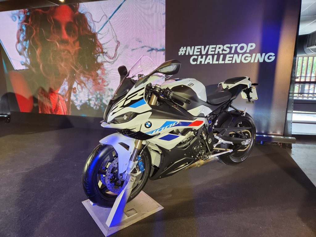 Nova BMW S 1000 RR chega às lojas; confira os preços e detalhes