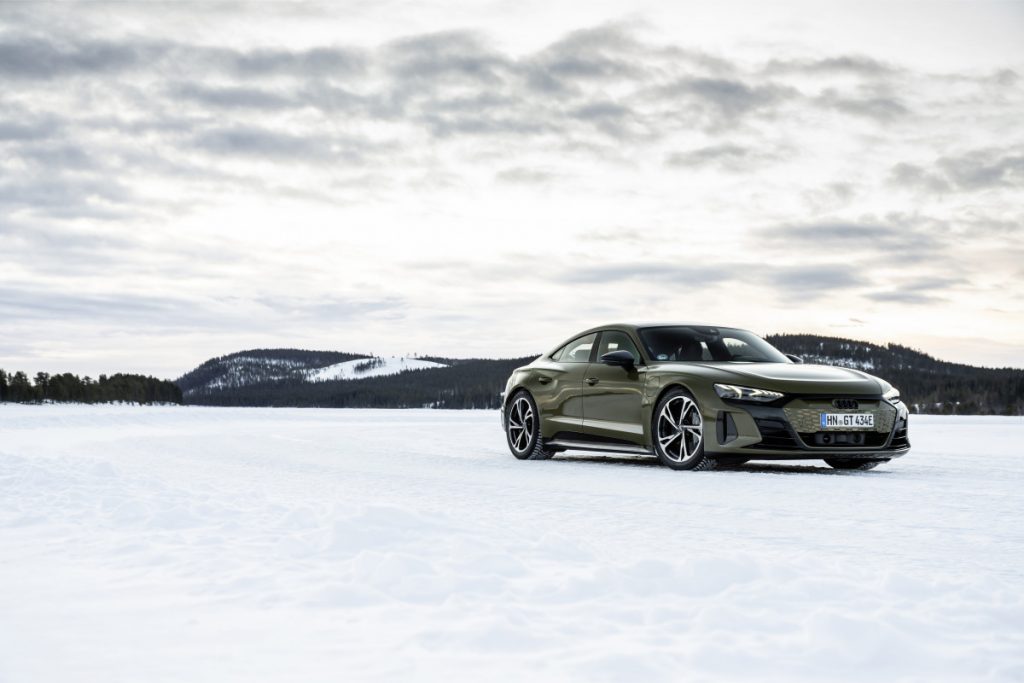 Esportivo elétrico Audi RS e-tron GT
