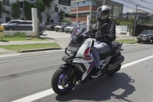 Moto elétrica da Ducati alcança 150cv e 275km/h já se preparando para  corridas – Veículo Elétrico Blog