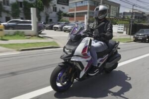 Festival Interlagos terá test-ride de moto na terra e corrida de motocross  - 25/05/2022 - UOL Carros