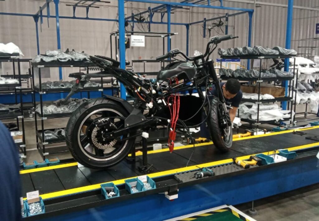 Watts inaugurou fábrica de motos elétricas em Manaus (AM)