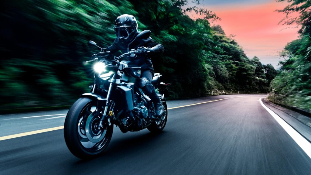 Yamaha MT-09 Y-AMT 2024