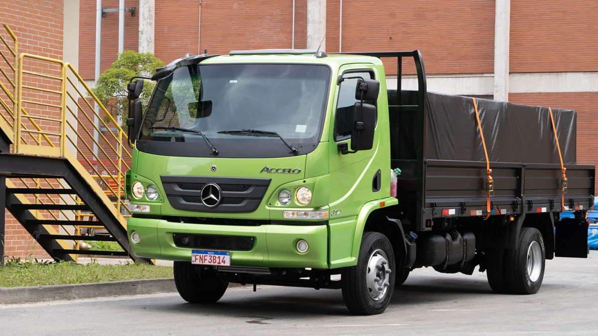 Mercedes-Benz Accelo 817