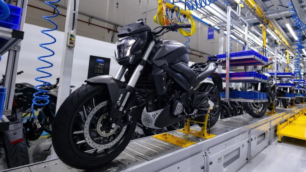 Bajaj chega a 10 mil motos produzidas no Brasil