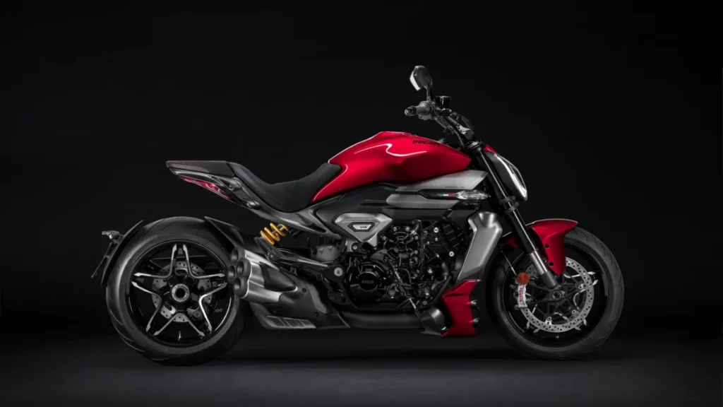 Ducati XDiavel V4 2025