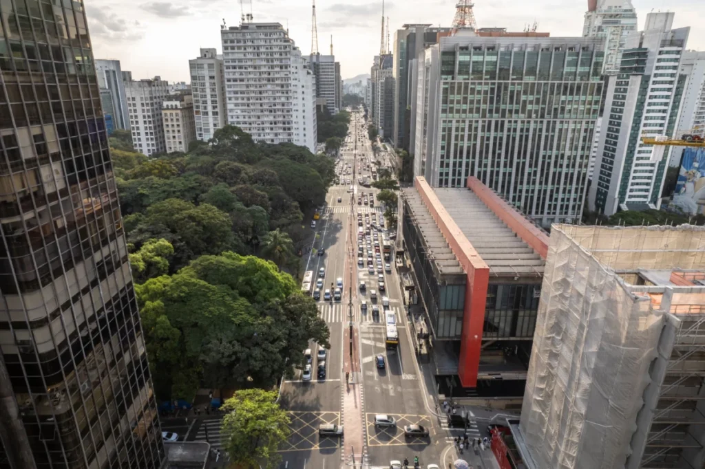 No domingo, 9, dia da prova do Enem, a circulação de automóveis estará liberada na Avenida Paulista